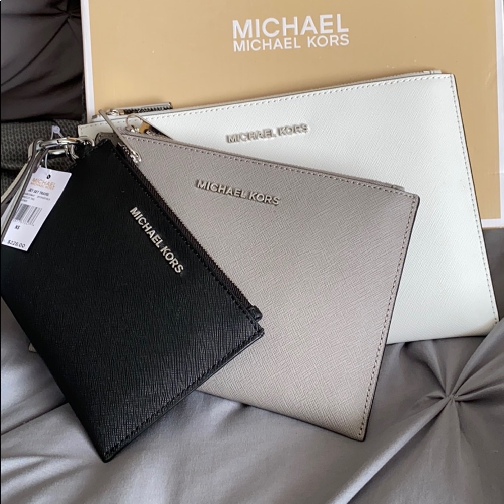 NWT Michael Kors Jet Set Travel Wristlet